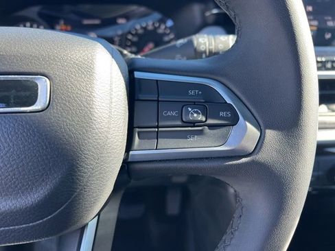 Used 2024 Jeep Compass Latitude w/ Altitude Special Edition image 15