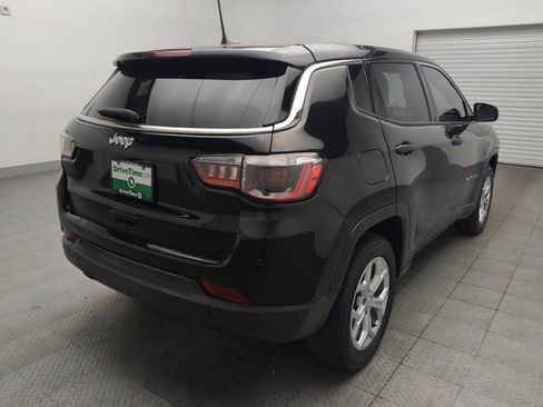 Used 2024 Jeep Compass Sport AWD/4WD image 9