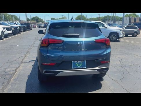 Certified 2024 Buick Encore GX Preferred w/ Comfort Package FWD image 7