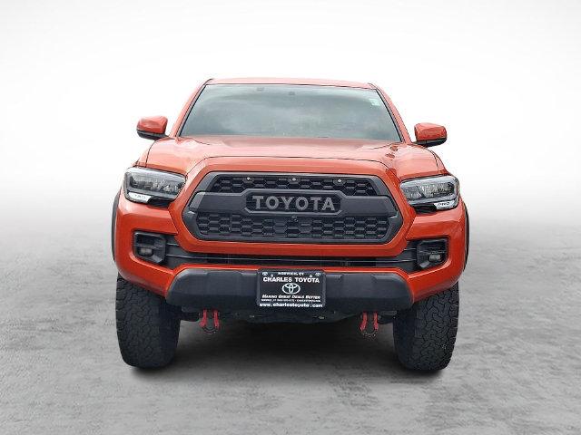 Used 2016 Toyota Tacoma TRD Off-Road w/ Exterior Package AWD/4WD image 2