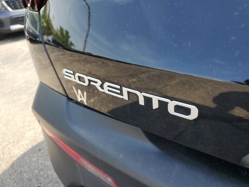Certified 2023 Kia Sorento LX AWD/4WD image 29