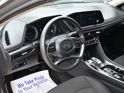 Used 2022 Hyundai Sonata SE w/ Cargo Package FWD image 17