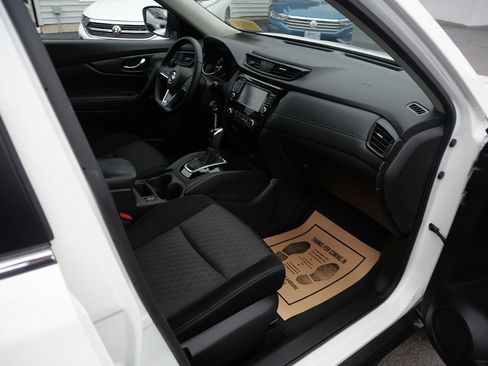 Used 2020 Nissan Rogue S w/ Special Edition Package image 27