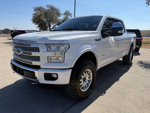 Used 2016 Ford F150 Platinum w/ Equipment Group 701A Luxury image 3