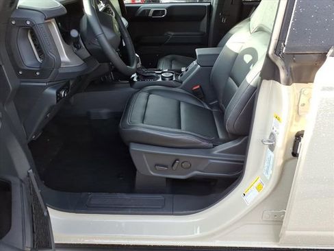 New 2025 Ford Bronco Outer Banks image 17