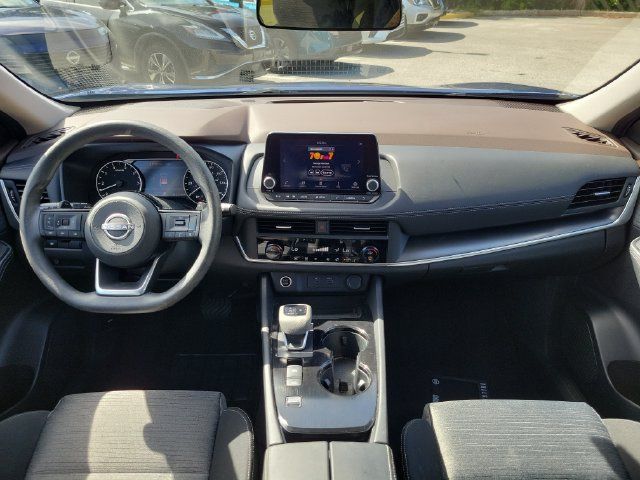 Certified 2023 Nissan Rogue SV FWD image 13