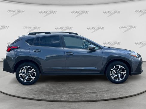 Used 2024 Subaru Crosstrek 2.0i Premium AWD/4WD image 8
