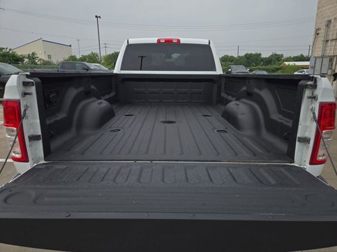 Used 2024 RAM 3500 Big Horn AWD/4WD image 25