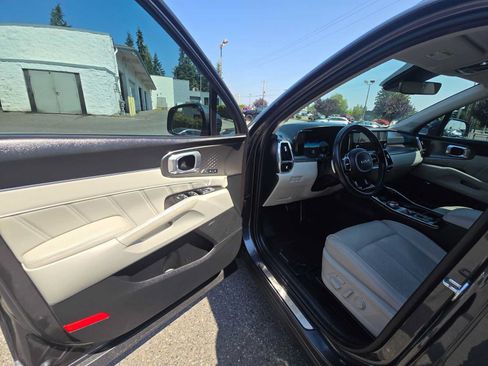Used 2023 Kia Sorento SX Prestige AWD/4WD image 20