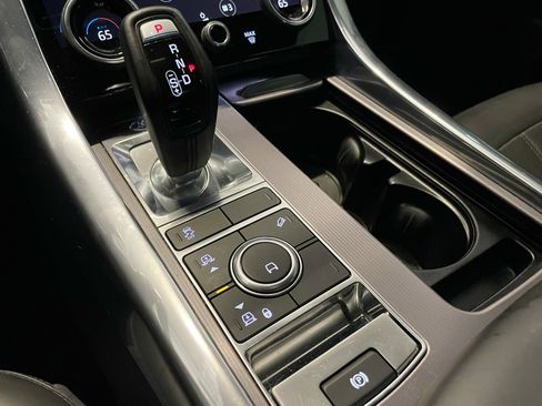 Used 2019 Land Rover Range Rover Sport HSE image 23