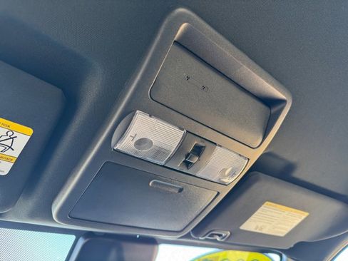 Used 2025 Nissan Frontier PRO-4X w/ Tow Package image 16