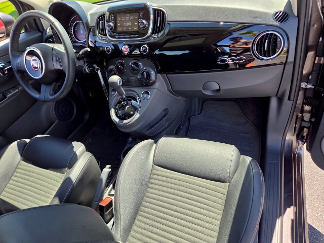 Used 2018 FIAT 500 Pop w/ Urbana Appearance Package FWD image 17
