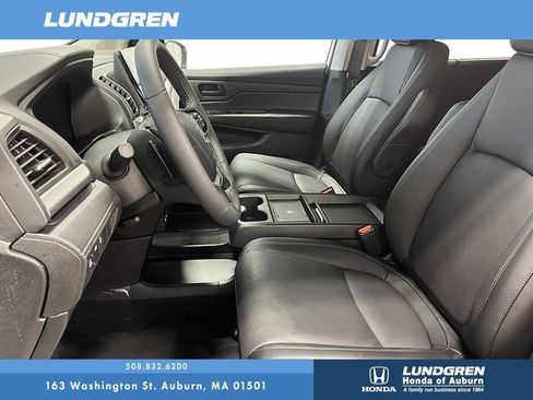New 2026 Honda Odyssey EX-L image 17