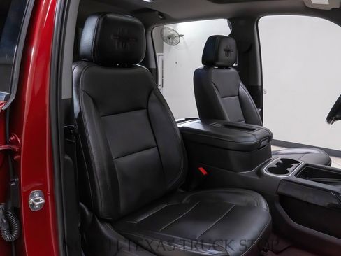 Used 2020 Chevrolet Silverado 2500 LTZ w/ LTZ Premium Package image 33