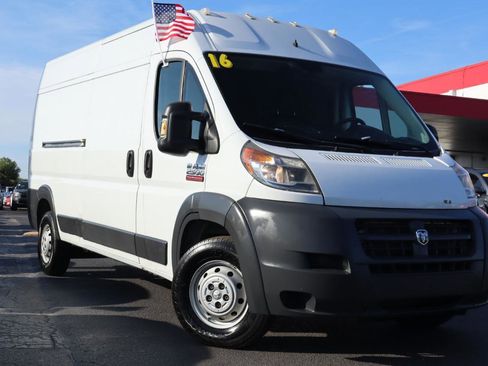 Used 2016 RAM ProMaster 2500 FWD image 2