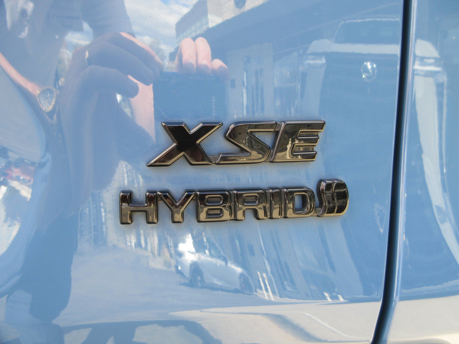 Used 2024 Toyota RAV4 XSE w/ Advanced Technology Package AWD/4WD image 9