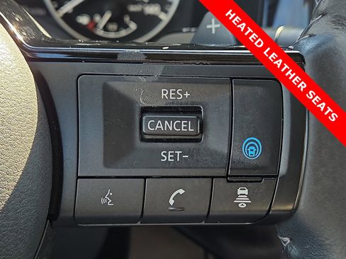 Used 2024 Nissan Pathfinder SL image 22