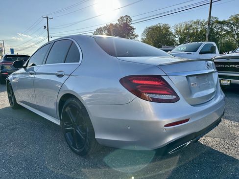 Used 2017 Mercedes-Benz E 300 E 300 4dr Sedan image 5