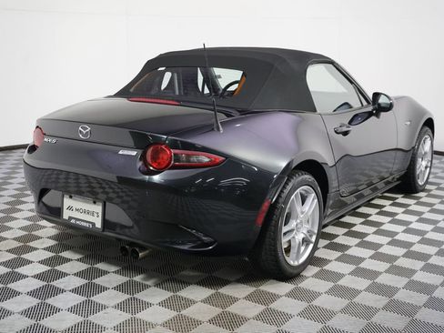 Used 2017 MAZDA MX-5 Miata Sport RWD image 6