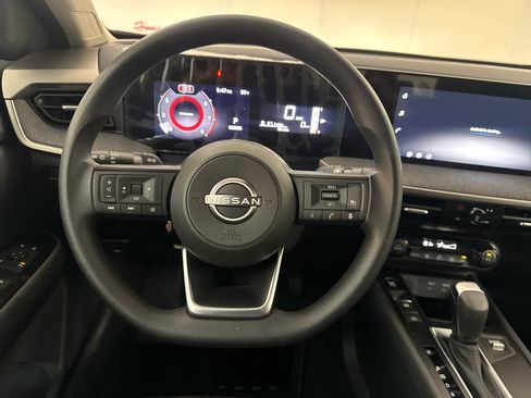 New 2026 Nissan Kicks SV w/ Illumination Package image 12
