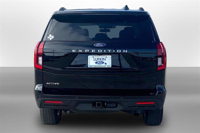 Certified 2025 Ford Expedition Active AWD/4WD image 4