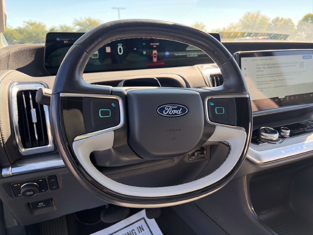 Used 2025 Ford Expedition Max Platinum w/ Driver's Package AWD/4WD image 21