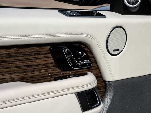 Used 2019 Land Rover Range Rover Long Wheelbase Supercharged image 45