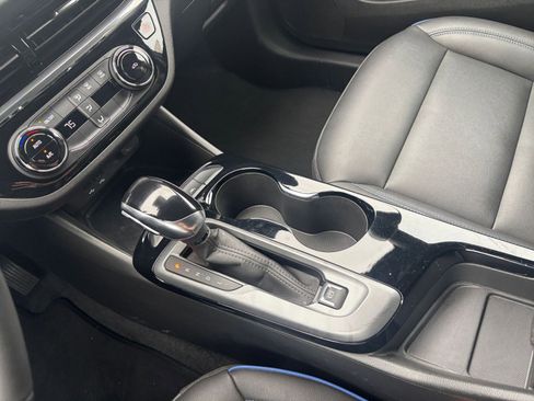 Used 2025 Buick Envista Sport Touring image 40