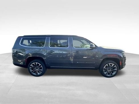 Used 2025 Jeep Grand Wagoneer L Series III w/ Rear Seat Video Group 1 AWD/4WD image 10