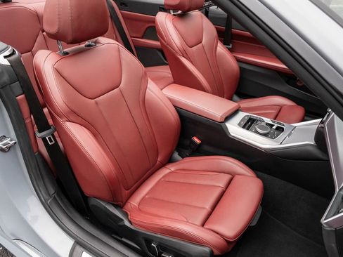 Used 2024 BMW M440i Convertible w/ Premium Package RWD image 29