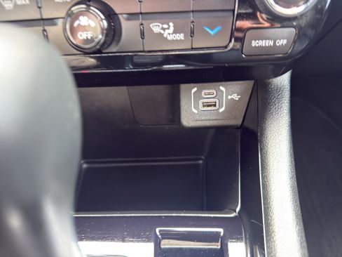 Used 2022 Jeep Compass Limited AWD/4WD image 20