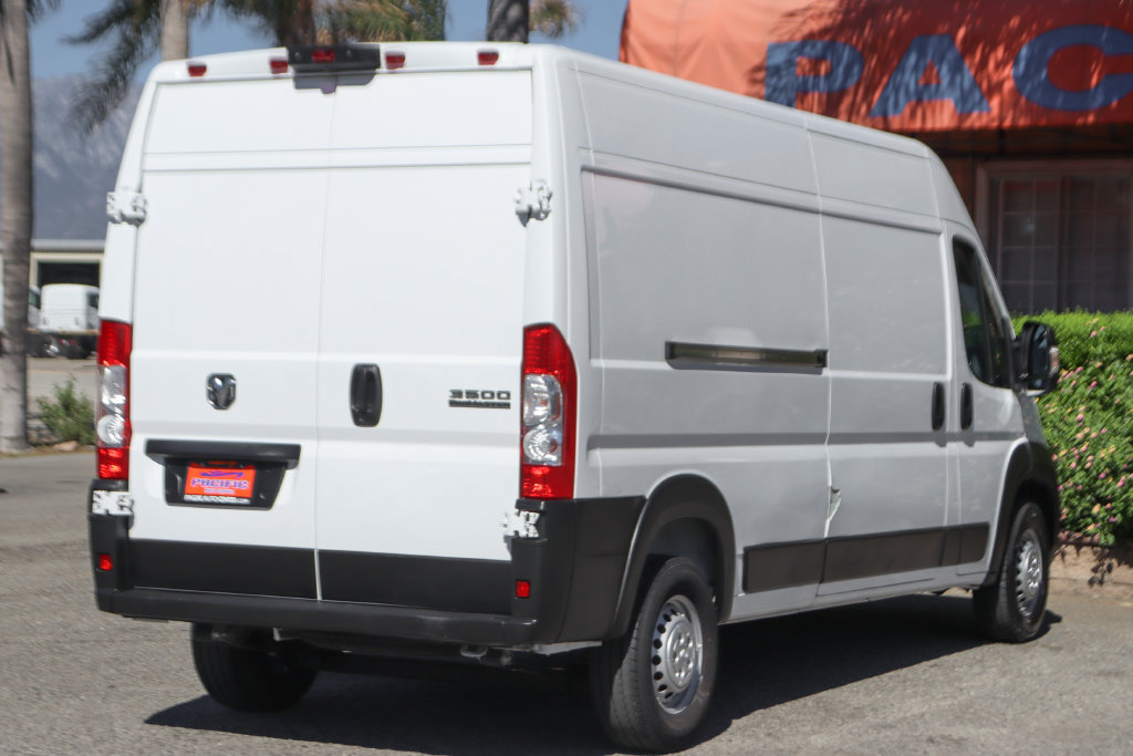 Used 2025 RAM ProMaster 3500 w/ Convenience Group FWD image 9