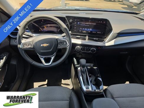 Used 2024 Chevrolet Trax LT w/ Driver Confidence Package FWD image 8