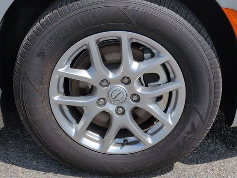 Used 2026 Chrysler Pacifica Select FWD image 11