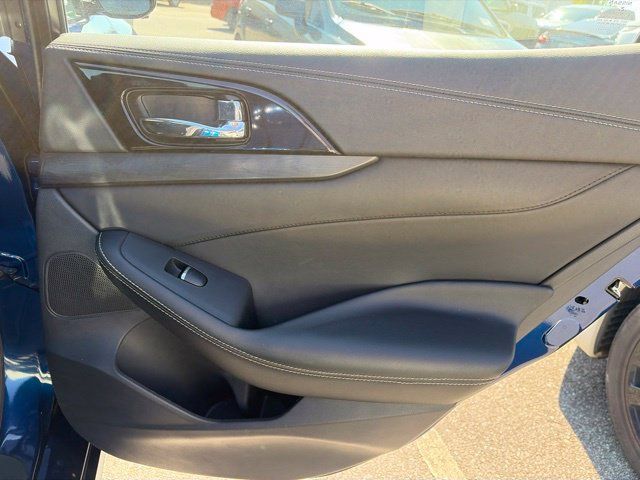 Used 2022 Nissan Maxima Platinum w/ Sport Mat Group FWD image 19