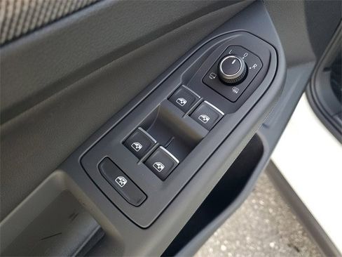 New 2026 Volkswagen GTI SE image 14