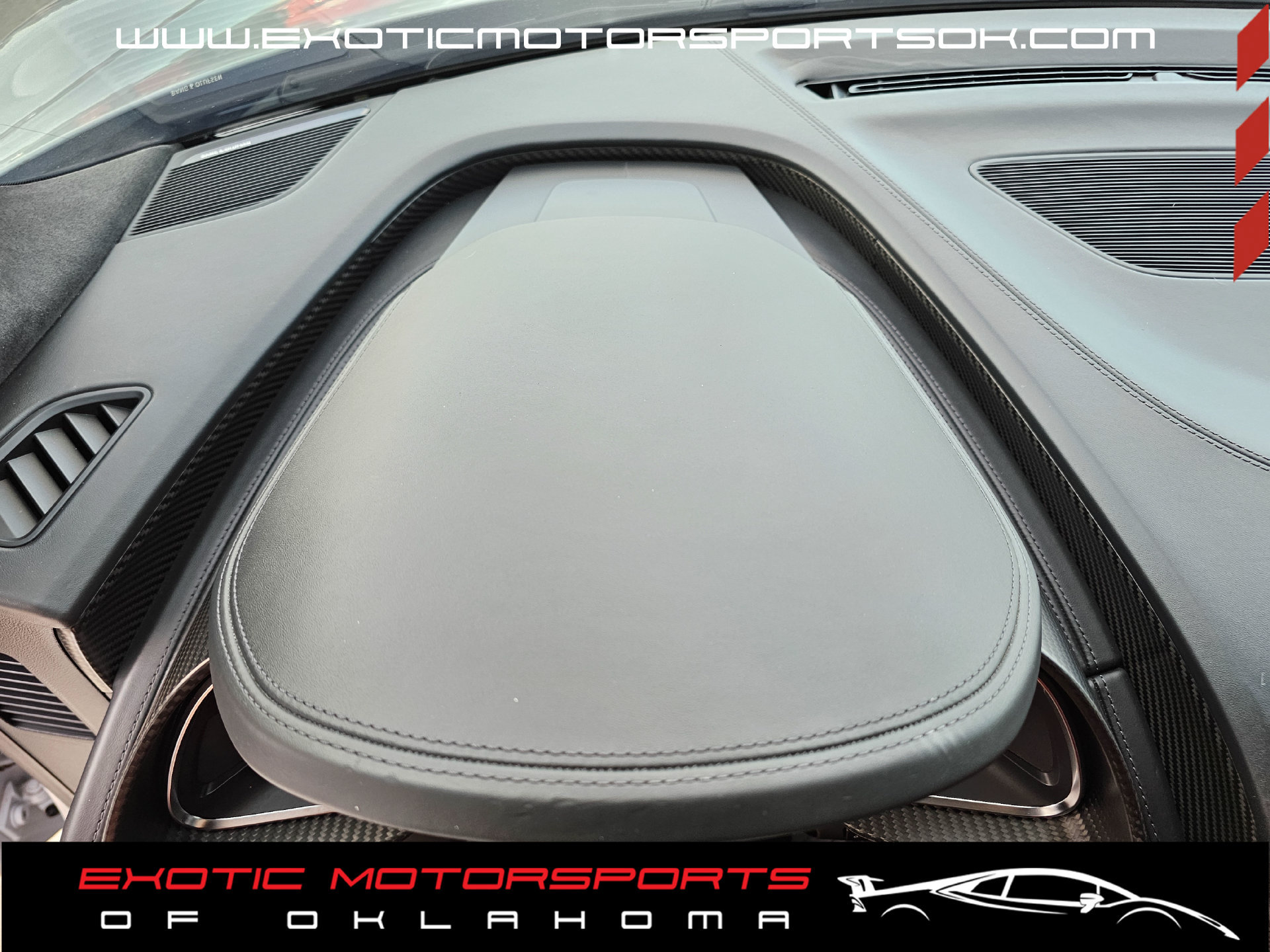Used 2017 Audi R8 V10 w/ Carbon Exterior Package AWD/4WD image 29