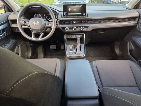 Used 2025 Honda CR-V EX image 16