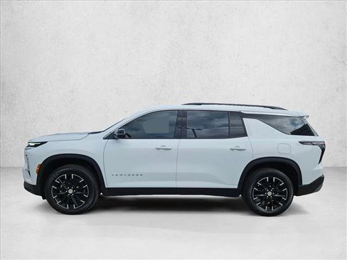 New 2026 Chevrolet Traverse LT w/ Sun and Wheel Package FWD image 5