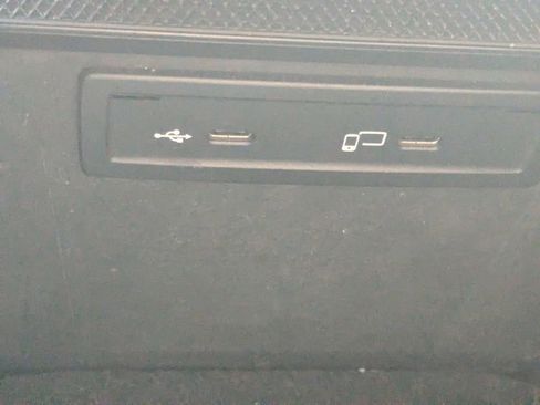 Certified 2022 Mercedes-Benz GLC 300 GLC 300 image 9