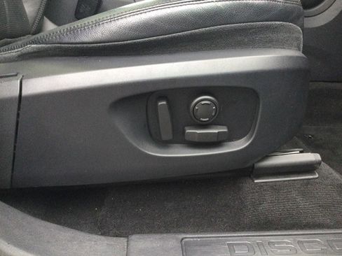 Used 2019 Land Rover Discovery Sport HSE image 16