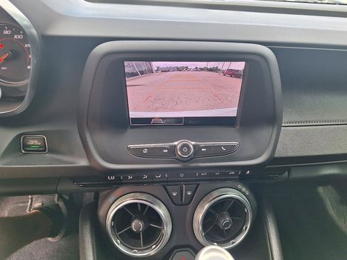 Used 2022 Chevrolet Camaro LT RWD image 17