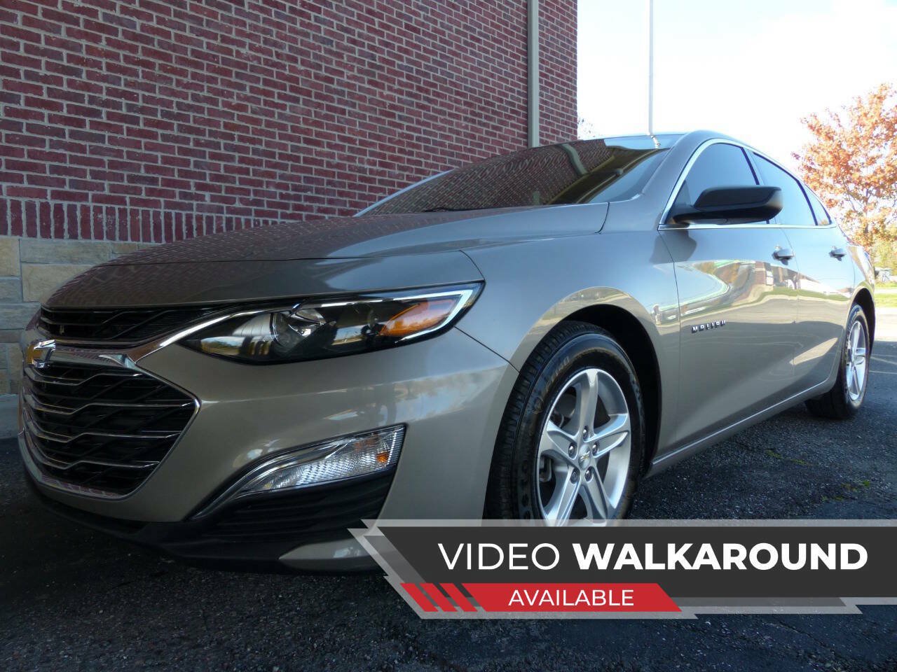 Used 2022 Chevrolet Malibu LS FWD image 1