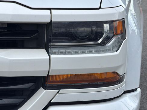 Used 2018 Chevrolet Silverado 1500 LT w/ All Star Edition image 46