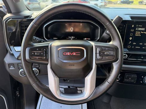 Used 2026 GMC Sierra 1500 SLT AWD/4WD image 22