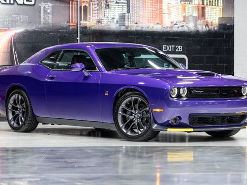Used 2023 Dodge Challenger R/T Scat Pack w/ Plus Package RWD image 4