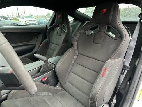 Used 2016 Ford Mustang Shelby GT350R w/ GT350R Equipment Group 920A image 4