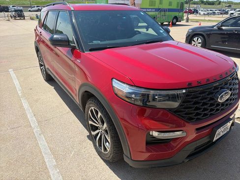 Used 2022 Ford Explorer ST-Line w/ Class IV Trailer Tow Package image 6