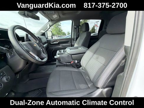 Used 2025 Chevrolet Silverado 2500 LT AWD/4WD image 15