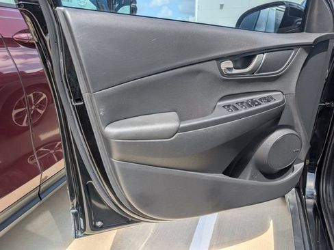 Used 2019 Hyundai Kona Limited FWD image 22